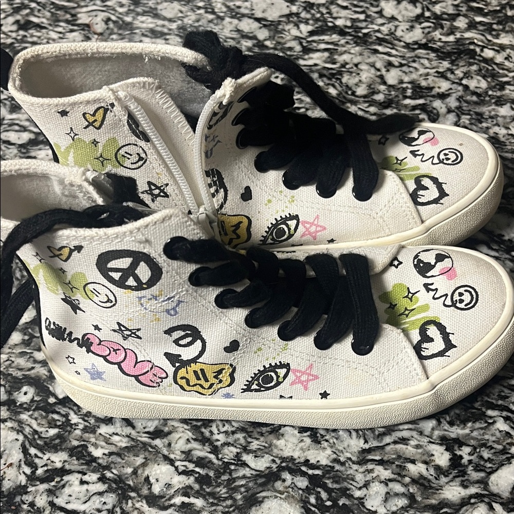 Stylish Kids High-Top Sneakers with Fun Graphics